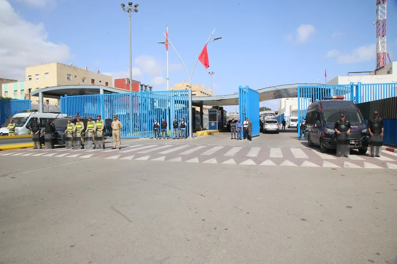 ألباريس يحسم “بوليميك” الجمارك مع المغرب وينتقد القراءات المغرضة